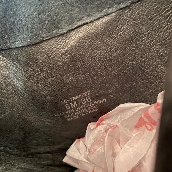 Vince Camuto Trapeez Leather Ankle Boots Womens size 6 Gray Buckle Detail - Picture 9 of 9